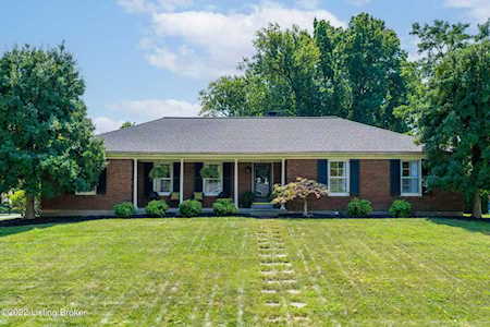 8106 Springlake Dr Louisville, KY 40241