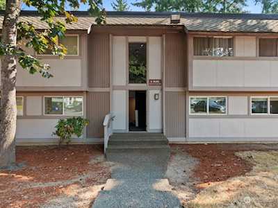 32130 45th Place SW #D2 Federal Way, WA 98023