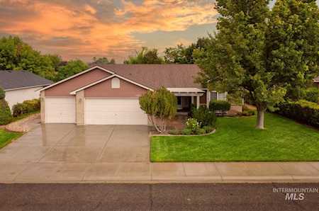 1738 S Blacksmith Place Meridian, ID 83642