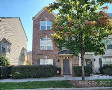 9961 Kings Parade Blvd Charlotte, NC 28273