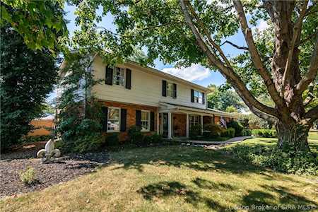 118 Pawnee Dr Jeffersonville, IN 47130