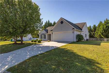 1268 Silverstone Court High Point, NC 27265