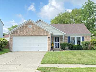 6651 W Jamestown Dr Mccordsville, IN 46055