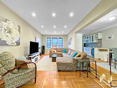 96-11 65th Road #611 Rego Park, NY 11374