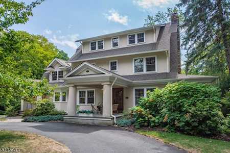 80 Melrose Rd Mountain Lakes Boro, NJ 07046