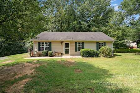 8000 Hillanby Ct Waxhaw, NC 28173