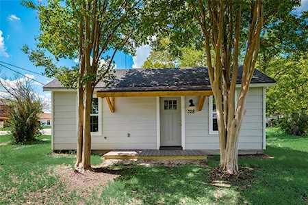 328 S Main Street Cedar Hill, TX 75104