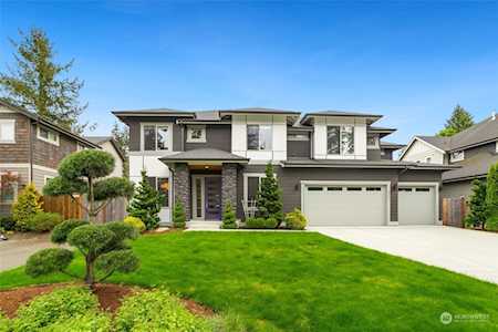 212 Duvall Place SE Renton, WA 98059