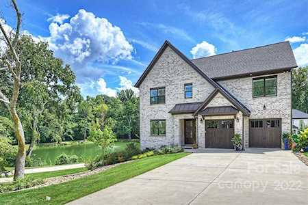 953 Jefferson Dr Charlotte, NC 28270