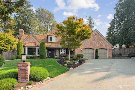 20327 NE 40th Ct Sammamish, WA 98074