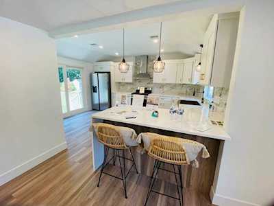 88 Dunstable Rd Westford, MA 01886
