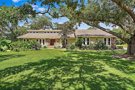 2145 Meadow Brook Dr Clearwater, FL 33759