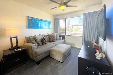 1906 Fern Street #303 Honolulu, HI 96826