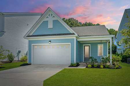 5003 Conestoga Dr Hanahan, SC 29410