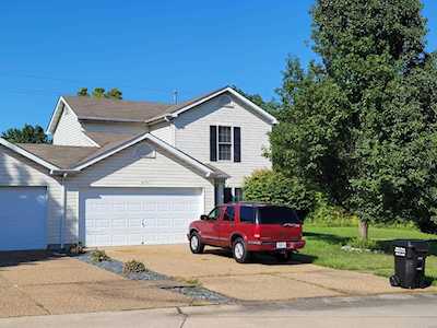 1073 Goss Ct Wentzville, MO 63385