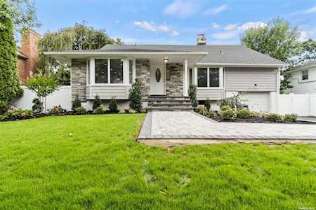 198 Birchwood Park Drive Jericho, NY 11753