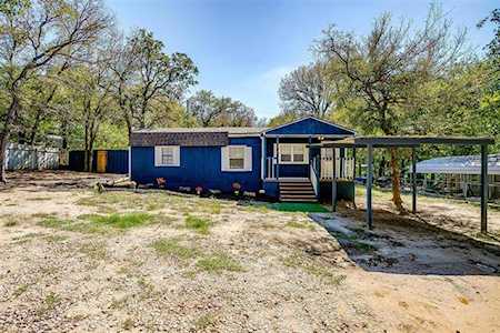 1437 Forrest Trail Azle, TX 76020