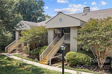 2504 Vineyard Blvd Asheville, NC 28805