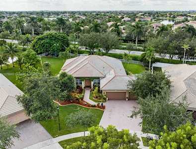 13900 NW 18th St Pembroke Pines, FL 33028
