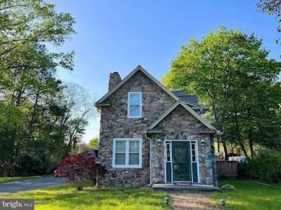4 Columbia Ave Newfield, NJ 08344