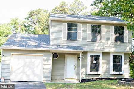 142 Saint Moritz Dr Sicklerville, NJ 08081