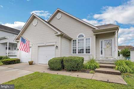 114 Nathan Hale Dr Woodbury, NJ 08096