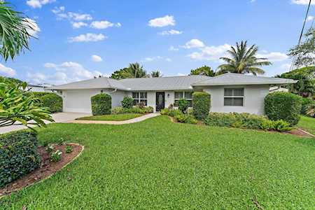 19 Bunker Place Tequesta, FL 33469