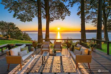 11728 Marine View Dr Edmonds, WA 98026