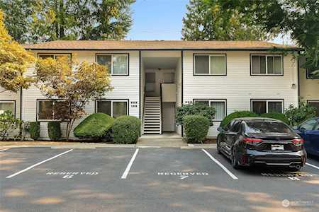 9927 NE 124th St #102 Kirkland, WA 98034