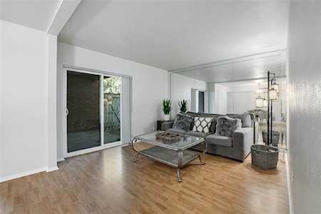 2803 Rio Branco Street #103 J Farmers Branch, TX 75234