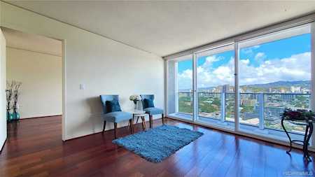 1296 Kapiolani Boulevard #II2102 Honolulu, HI 96814