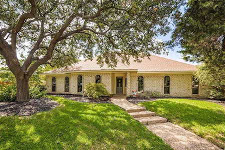 2716 Pawnee Circle Plano, TX 75023
