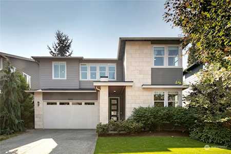 13515 NE 203rd Ct Woodinville, WA 98072