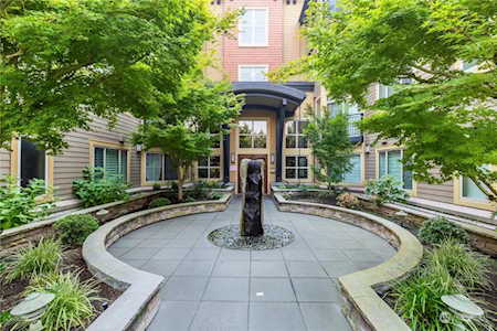 15730 116th Ave NE #306 B Bothell, WA 98011