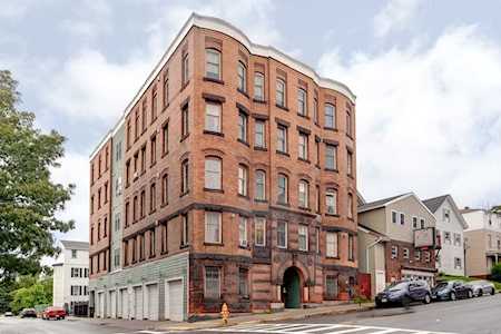 257 Pleasant St #1 Worcester, MA 01609