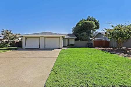 528 Rivergate Way Sacramento, CA 95831