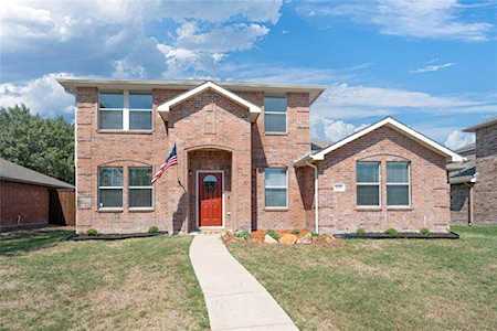 2935 Jamestown Drive Wylie, TX 75098