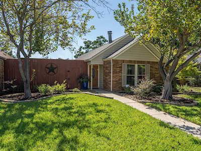 927 Sugarberry Drive Coppell, TX 75019
