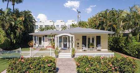 132 Venetian Drive Delray Beach, FL 33483