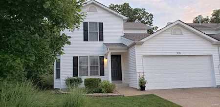 818 Cadbury Dr Wentzville, MO 63385
