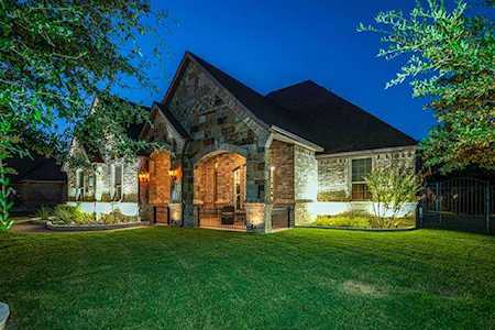 717 Crater Lake Circle Keller, TX 76248