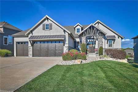 10404 W 172nd St Overland Park, KS 66221