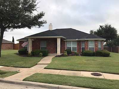 2070 Harvester Drive Rockwall, TX 75032