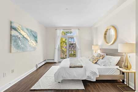 207 Shearwater Ct West #36 Jersey City, NJ 07305