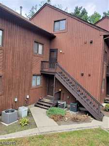 7 Arapahoe Dr Vernon Twp., NJ 07462