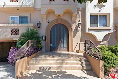 1246 Armacost Ave Los Angeles, CA 90025