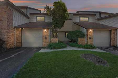 638 Painted Vista Dr Ballwin, MO 63021