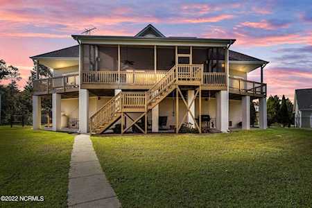 108 Overlook Road Chocowinity, NC 27817