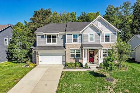 6698 Hidden Meadow Pass Mccordsville, IN 46055