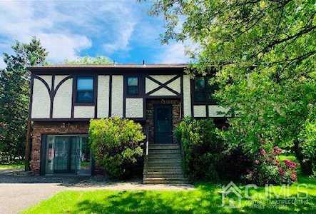 883 Inman Avenue Edison, NJ 08820